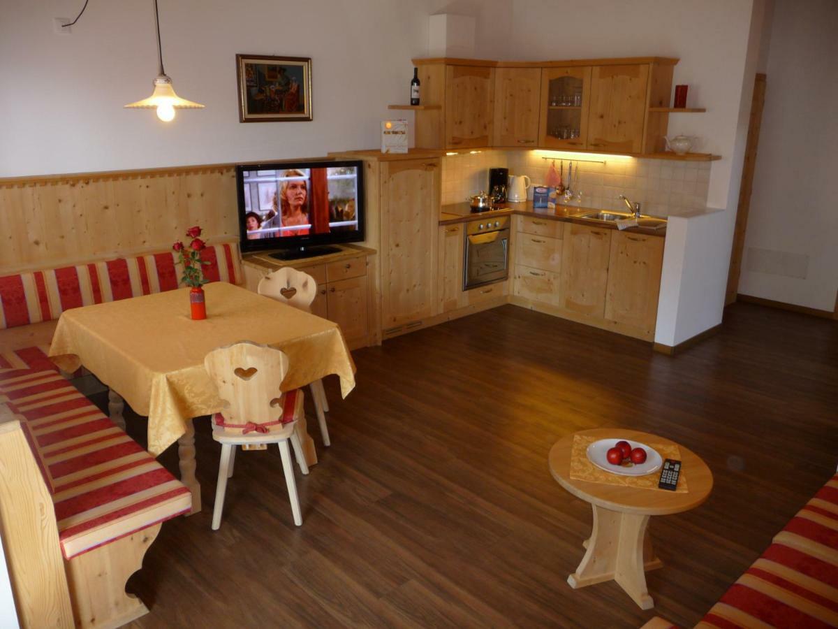 Ferienwohnungen Obermoarhof Lagundo Exterior foto